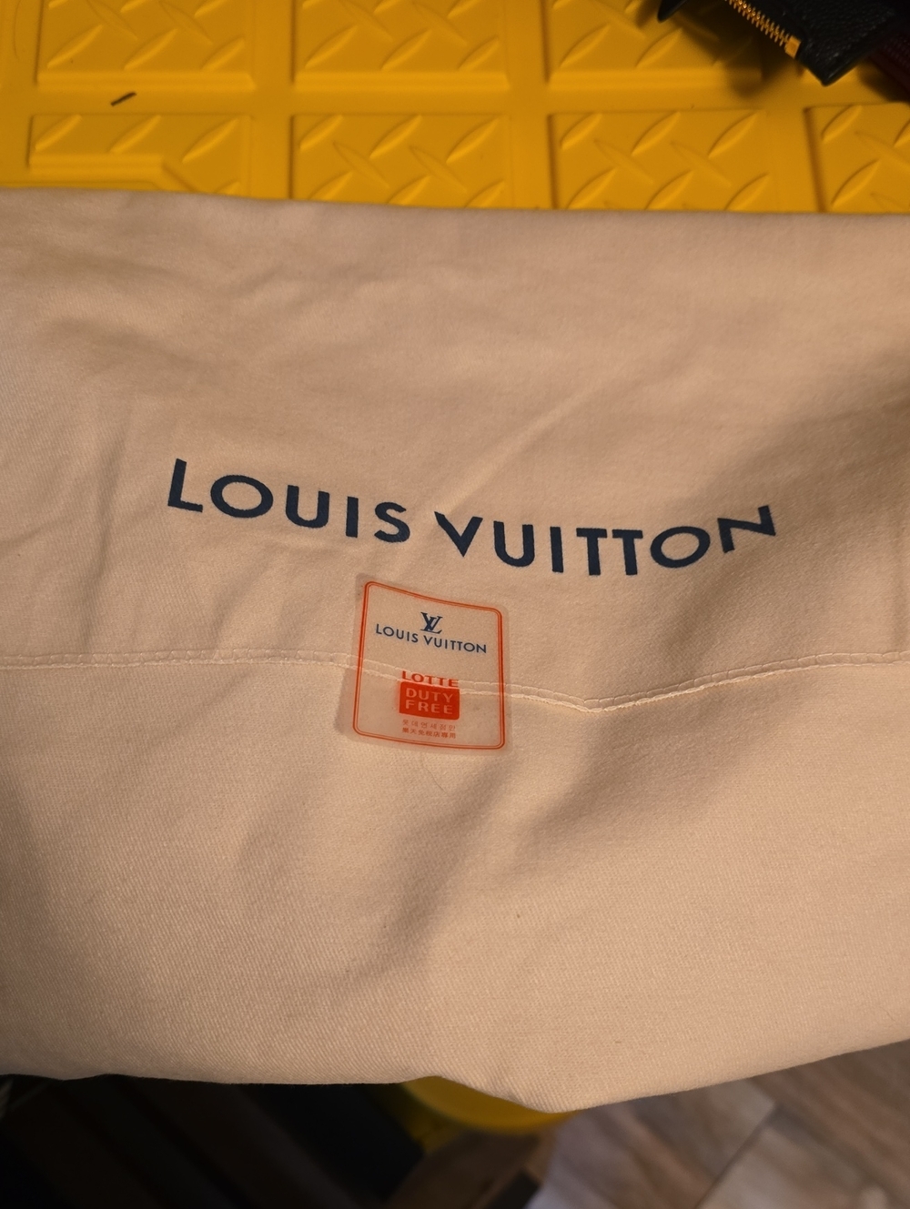 Master Quality Louis Vuitton Multipass - Picture 8 of 9